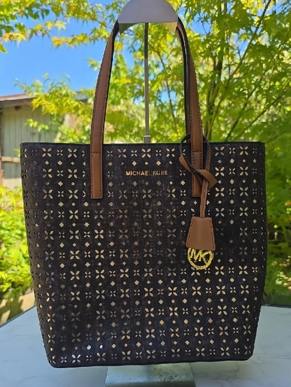 Michael Kors Brown Floral Lasercut Tote Tan Leather Handles Shoulder Bag - Picture 3 of 15